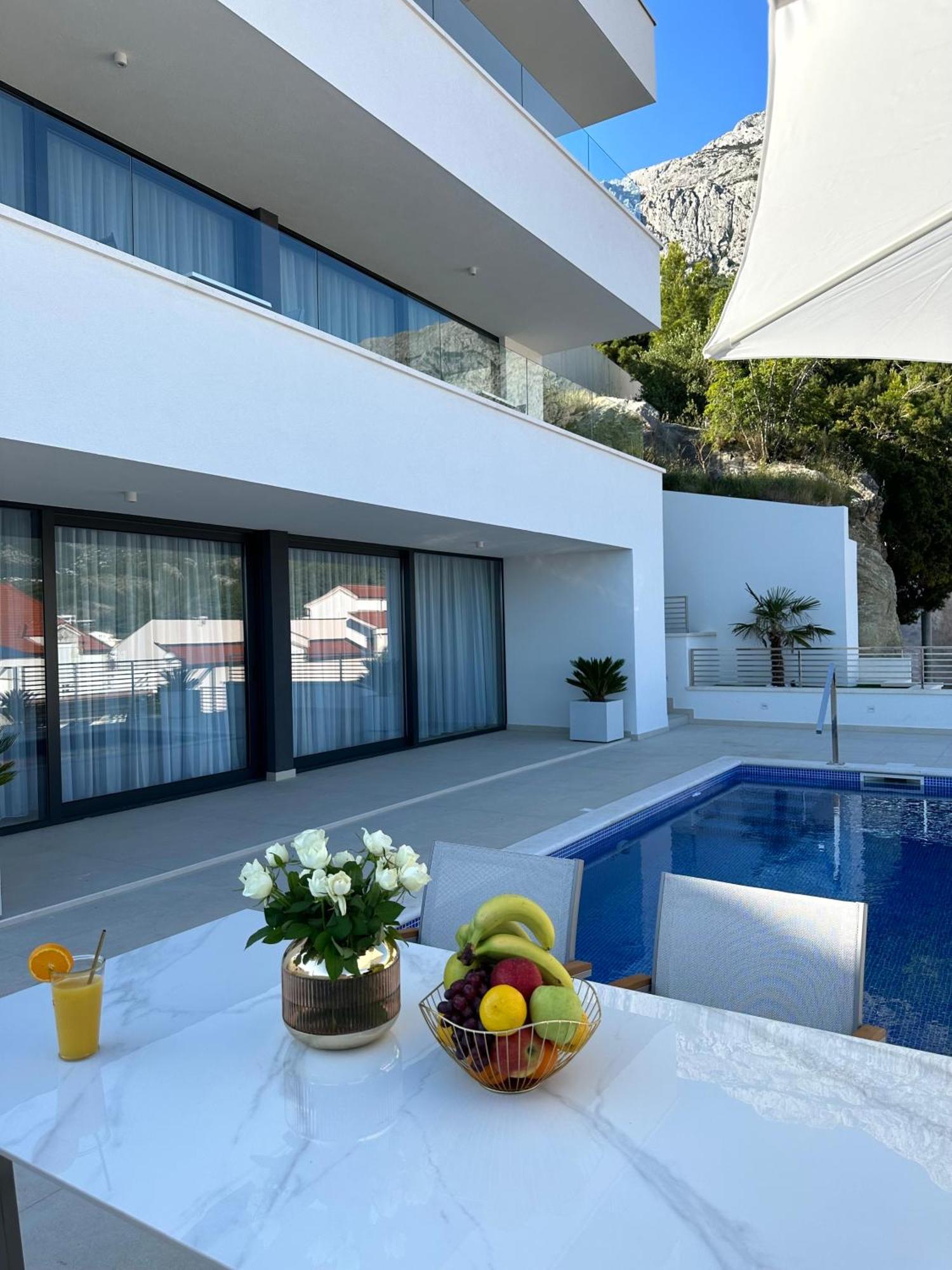 Villa Apartment Danny Baška Voda Εξωτερικό φωτογραφία